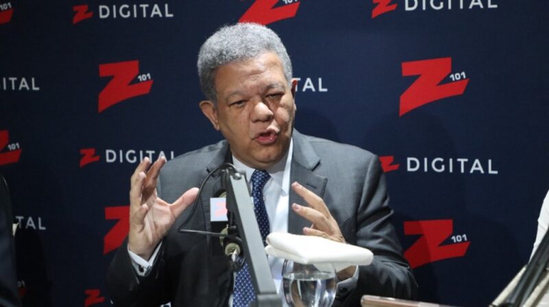 Leonel Fernández favorece estudios ambientales en proyecto Romero en San Juan