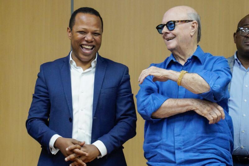 Expresidente Hipólito Mejía realiza visita de cortesía a Edesur Dominicana