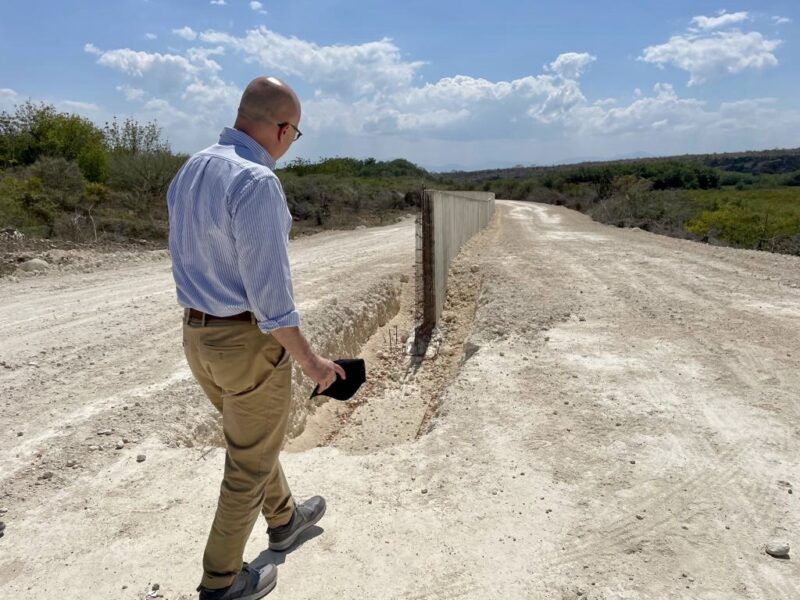 Francisco Domínguez Brito pide a Luis Abinader declarar en estado de emergencia el sistema de manglares de Laguna Saladilla.