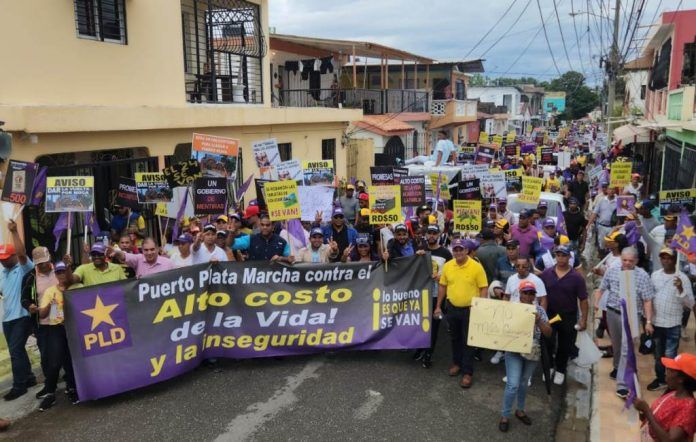 Puerto Plata protesta por la indolencia del Gobierno del PRM