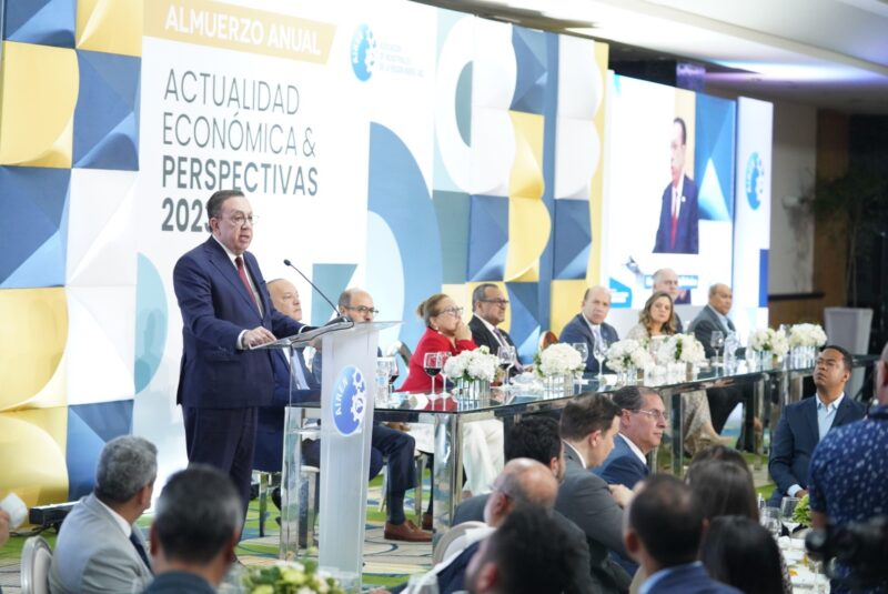 Gobernador Valdez Albizu anuncia que la inflación entraría dentro del rango meta de 4 % ± 1 % al cierre de este mes de mayo