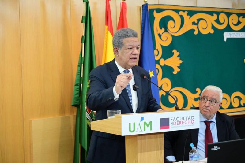 Leonel Fernández ofrece conferencia en Madrid sobre «Tendencias globales en una era de incertidumbre»