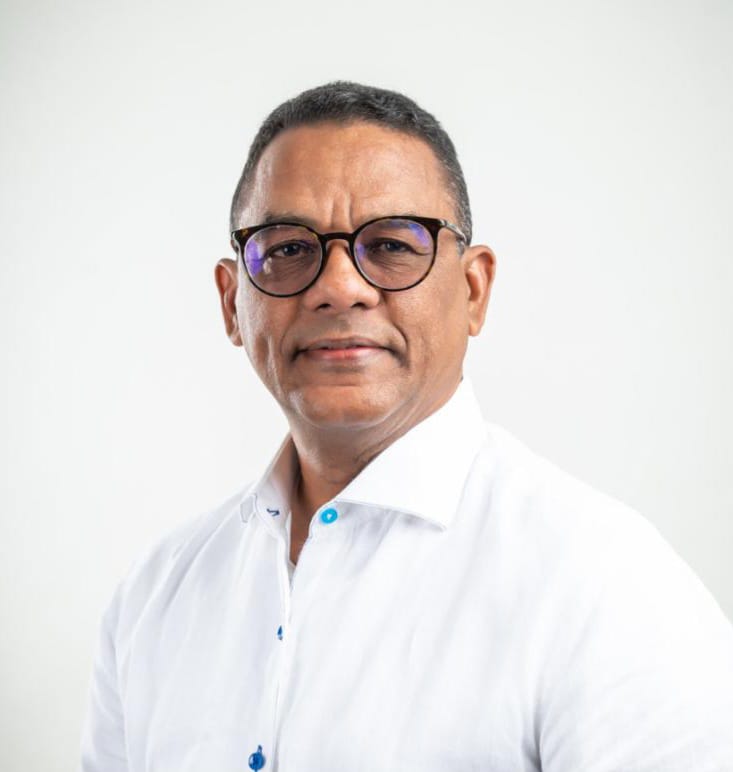 Cabrera anuncia aspirará a diputado por la Circ. 2 de SDE