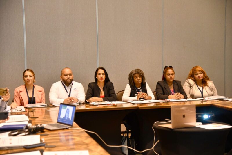 Medicamentos de Alto Costo capacita a sus colaborares en atención al usuario