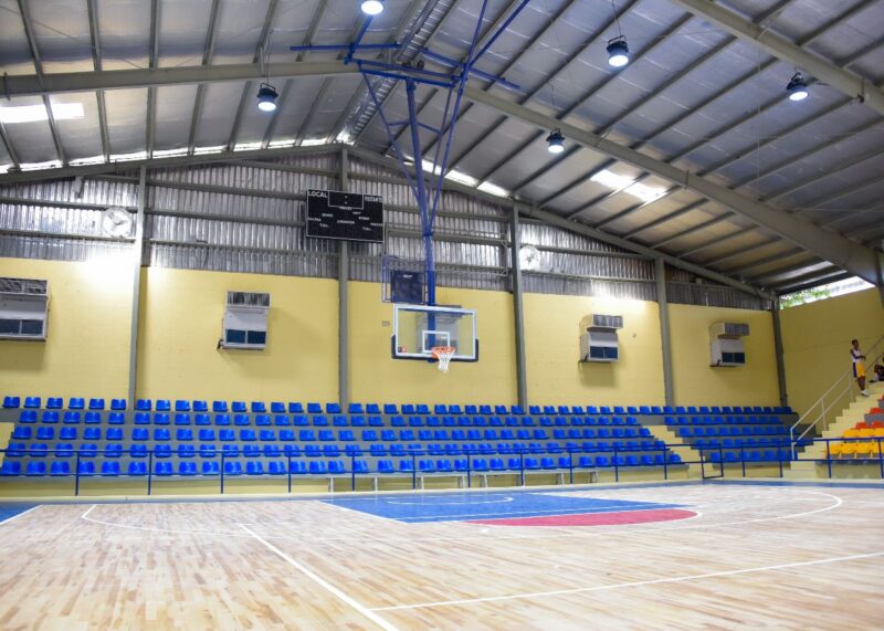 Gobierno entrega obras de deportivitas y de seguridad en distintos puntos del país, valoradas en más de RD$ 85 millones