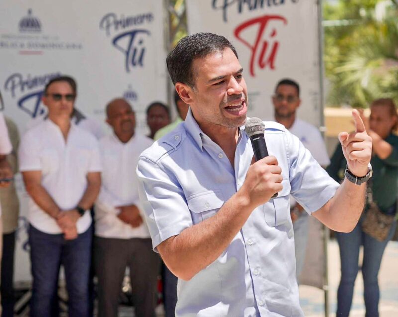 Roberto Ángel afirma combate a la pobreza es prioridad para el presidente Luis Abinader