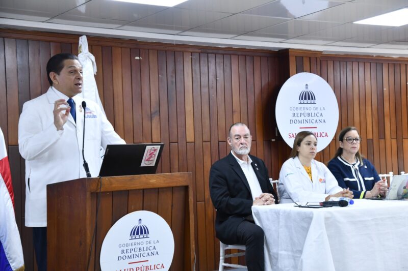 Gobierno garantiza permanencia y apoyo a Programa de Medicamentos de Alto Costo