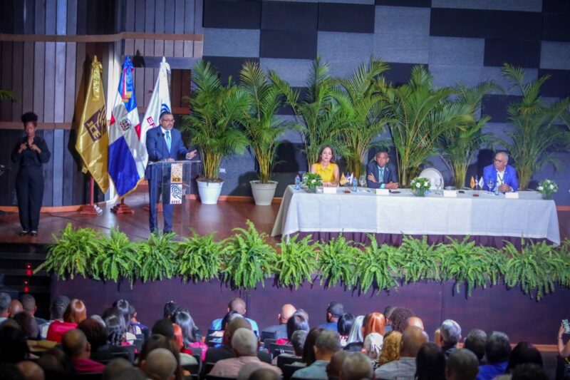 JCE gradúa a 1,364 integrantes de Juntas Electorales en primer Diplomado de Administración Electoral