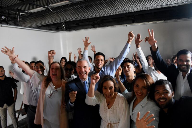 Mescyt otorga premios a estudiantes que participaron en la Competencia de Emprendedores en la Educación Superior 2023