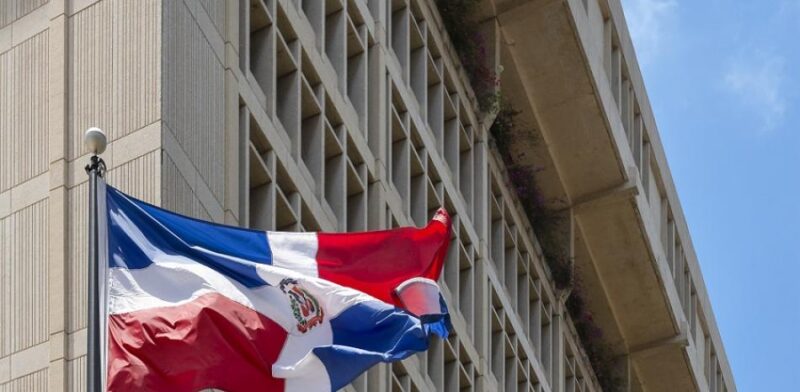 Continúa tendencia descendente de la inflación interanual, ubicándose en 3.95 % a julio 2023, por debajo del valor central del rango meta de 4 % ± 1 % del Banco Central