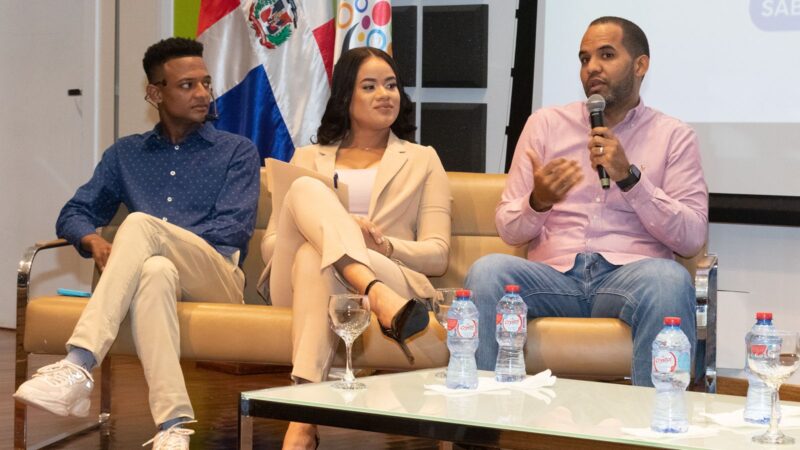 Todo un éxito la 5ta edición del panel ‘Juventud Empoderada en Baní’