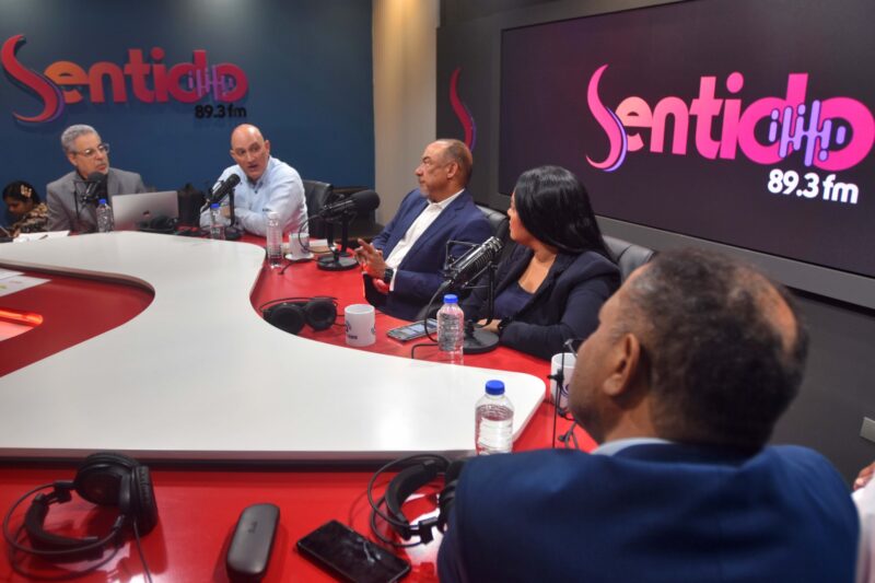 Ministro de Economía reafirma niveles estratosféricos en la inversión pública y privada  