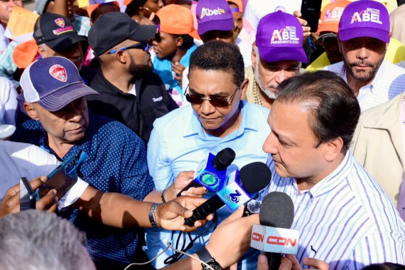 |Abel propone comisión gestione crisis frontera; pide Abinader se aparte para evitar contaminación electoral|