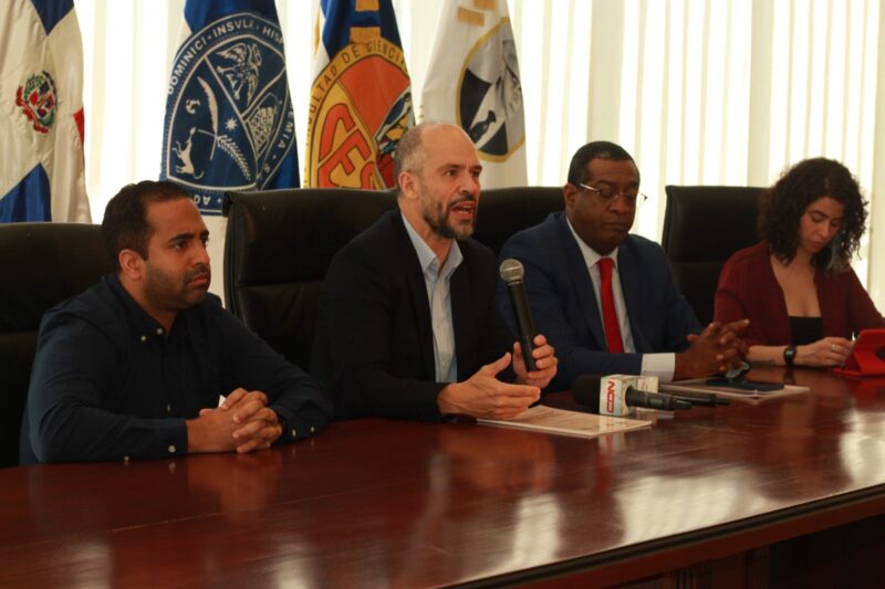 UASD Y VARIAS ENTIDADES PRESENTAN PROPUESTA DE SISTEMA DE PENSIÕN DE VEJEZ COMO ALTERNATIVA AL MODELO DE AFP