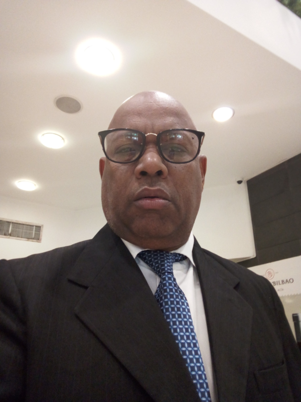 En RD debemos dar un giro intenso a la derecha