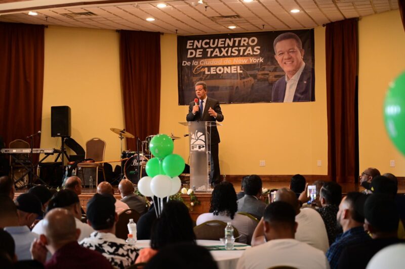 Leonel responsabiliza al gobierno del accidente del Metro por cancelación de personal capacitado