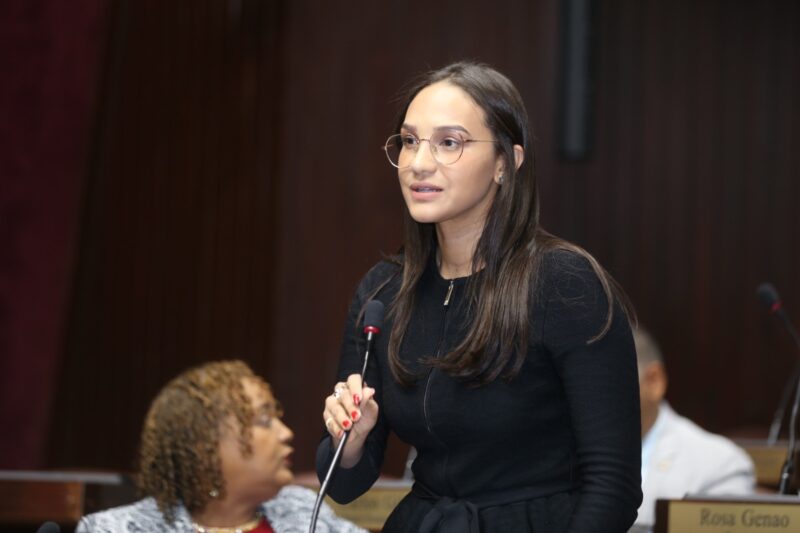 Diputada Priscila D´ Oleo: «es urgente romper el silencio y hablar del suicidio como un problema de salud pública importante» 