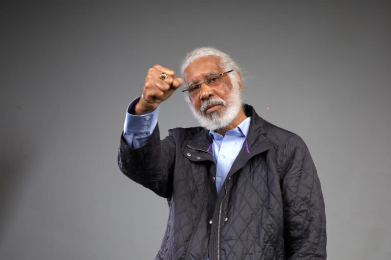 Juan Hubieres responsabiliza al doctor Rafael de Luna de cualquier cosa le suceda a la familia Ferreira