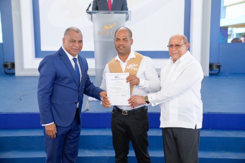  PGR e INFOTEP certifican tres mil 323 privados de libertad al completar cursos en 191 acciones formativas