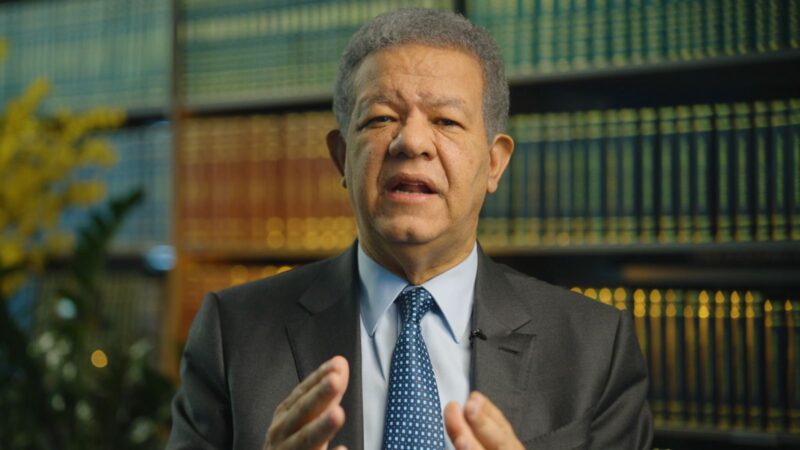 «El Sistema de Vigilancia Epidemiológica no está funcionando de manera adecuada», dice Leonel Fernández, ante epidemia de Dengue en el país