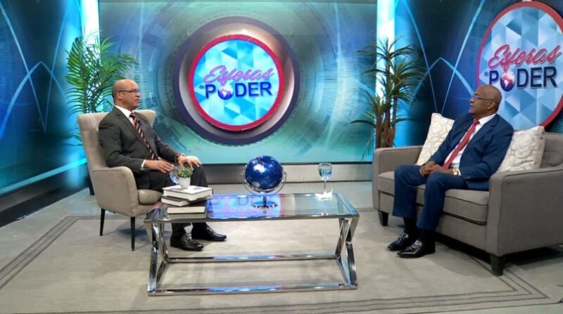 Sociólogo Cándido Mercedes plantea que el presidente Luis Abinader debe comenzar a abrir la frontera