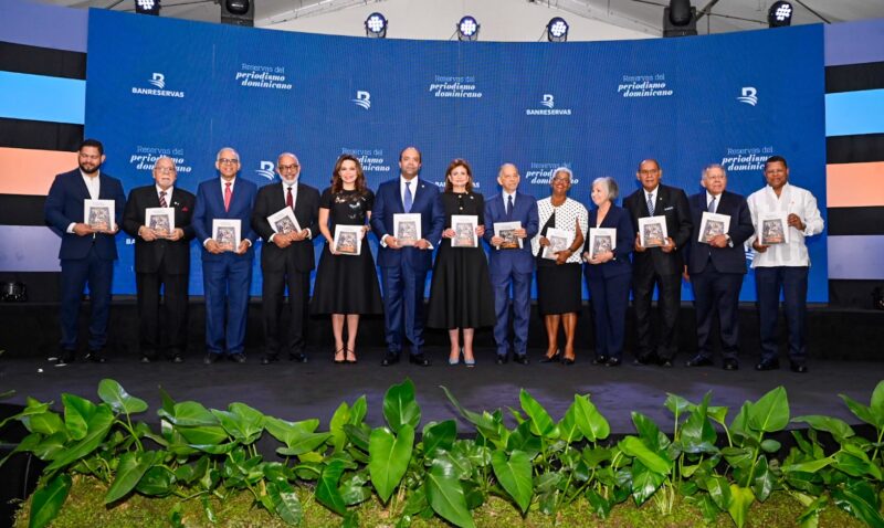 Banreservas presenta libro y programa “Reservas del periodismo dominicano“
