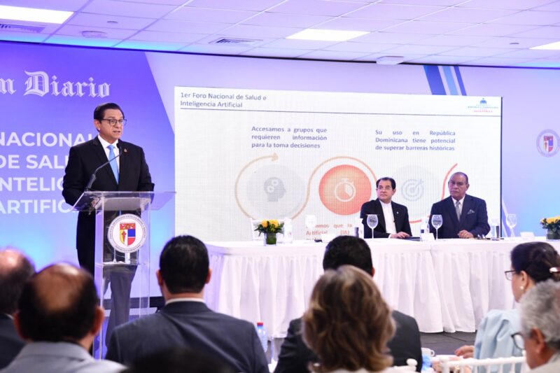 Ministro de Salud: Inteligencia Artificial es una herramienta que contribuye a optimizar y mejorar la atención médica