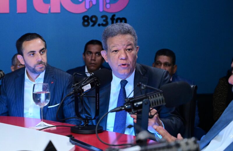 Leonel advierte se llevará al TC la ley que permitió a Abinader firmar el contrato de Aerodom sin transparencia