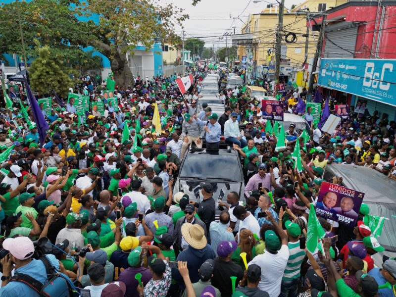 Leonel dice que en las calles le ha ganado el pulso que quiso echar Abinader