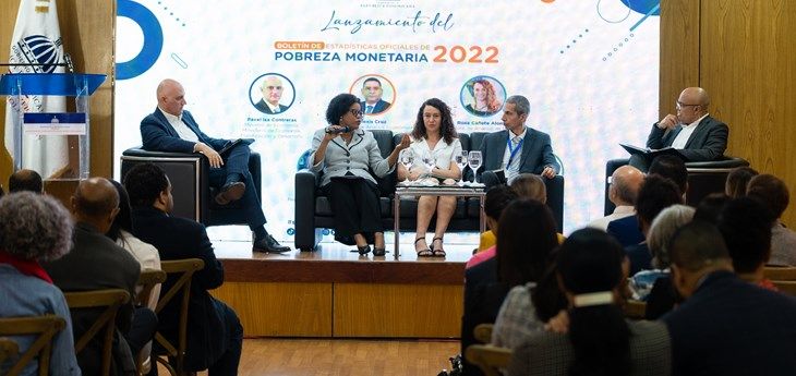 Ministerio de Economía informa pobreza monetaria disminuye 4.7 p.p. en 2023