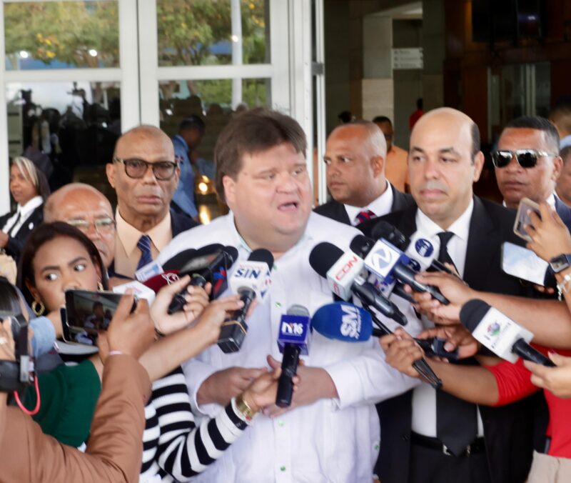 FP solicitó a la Procuraduría General iniciar investigación sobre compra de dirigentes políticos opositores