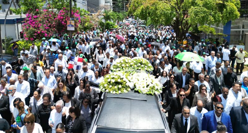 Con gran manifestación, el pueblo rinde tributo a Franklin Almeyda