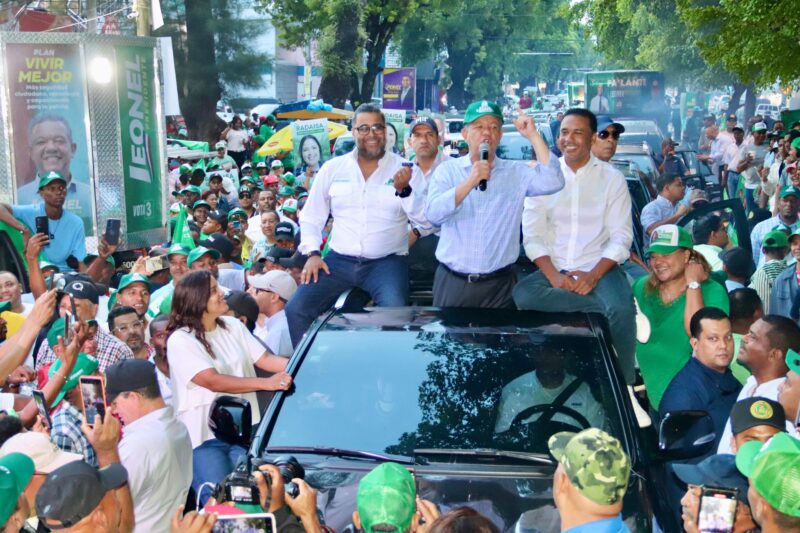 Pueblo de San Cristóbal da un impresionante apoyo a Leonel