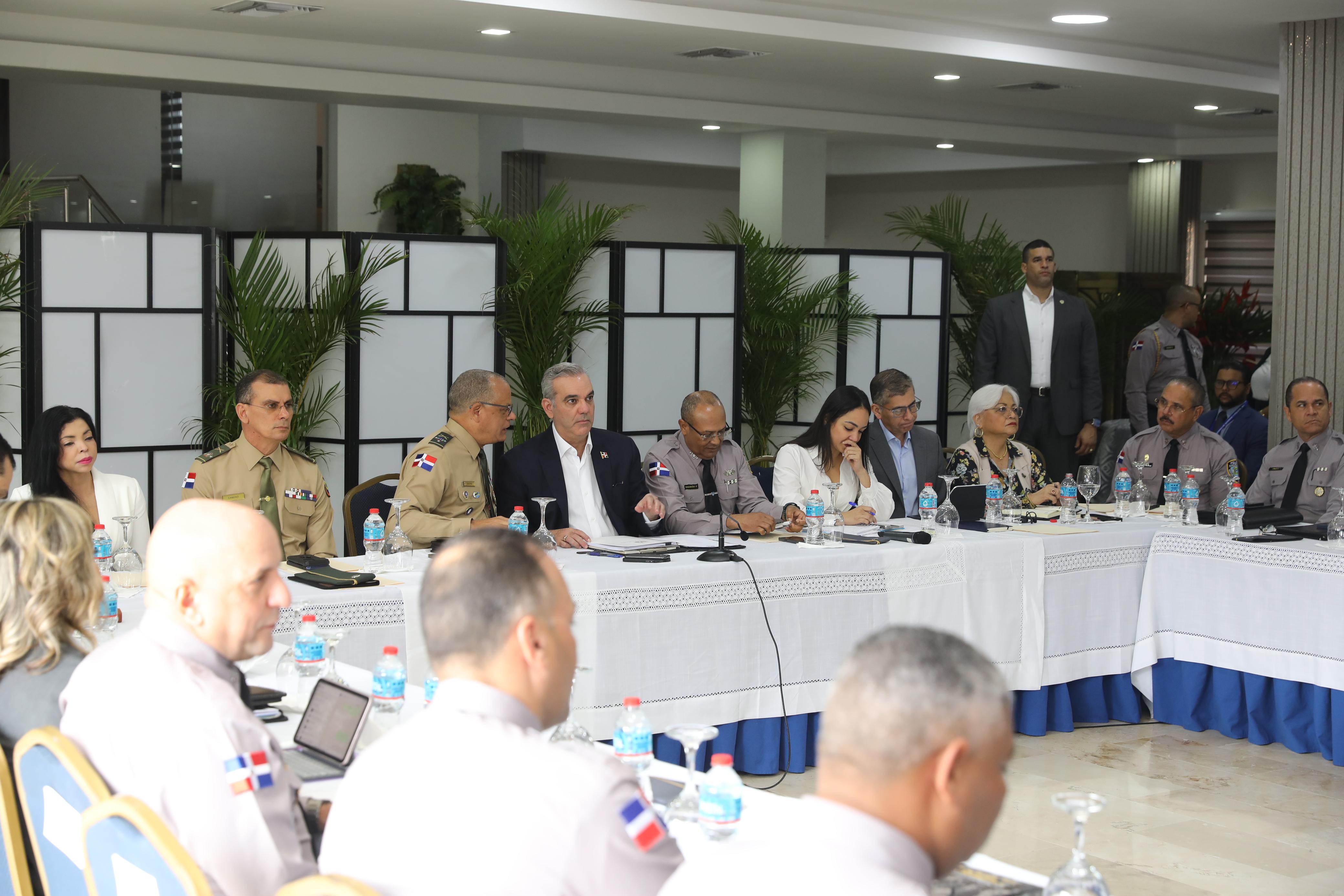 Presidente Abinader encabeza reunión de seguimiento al Plan de Seguridad Ciudadana