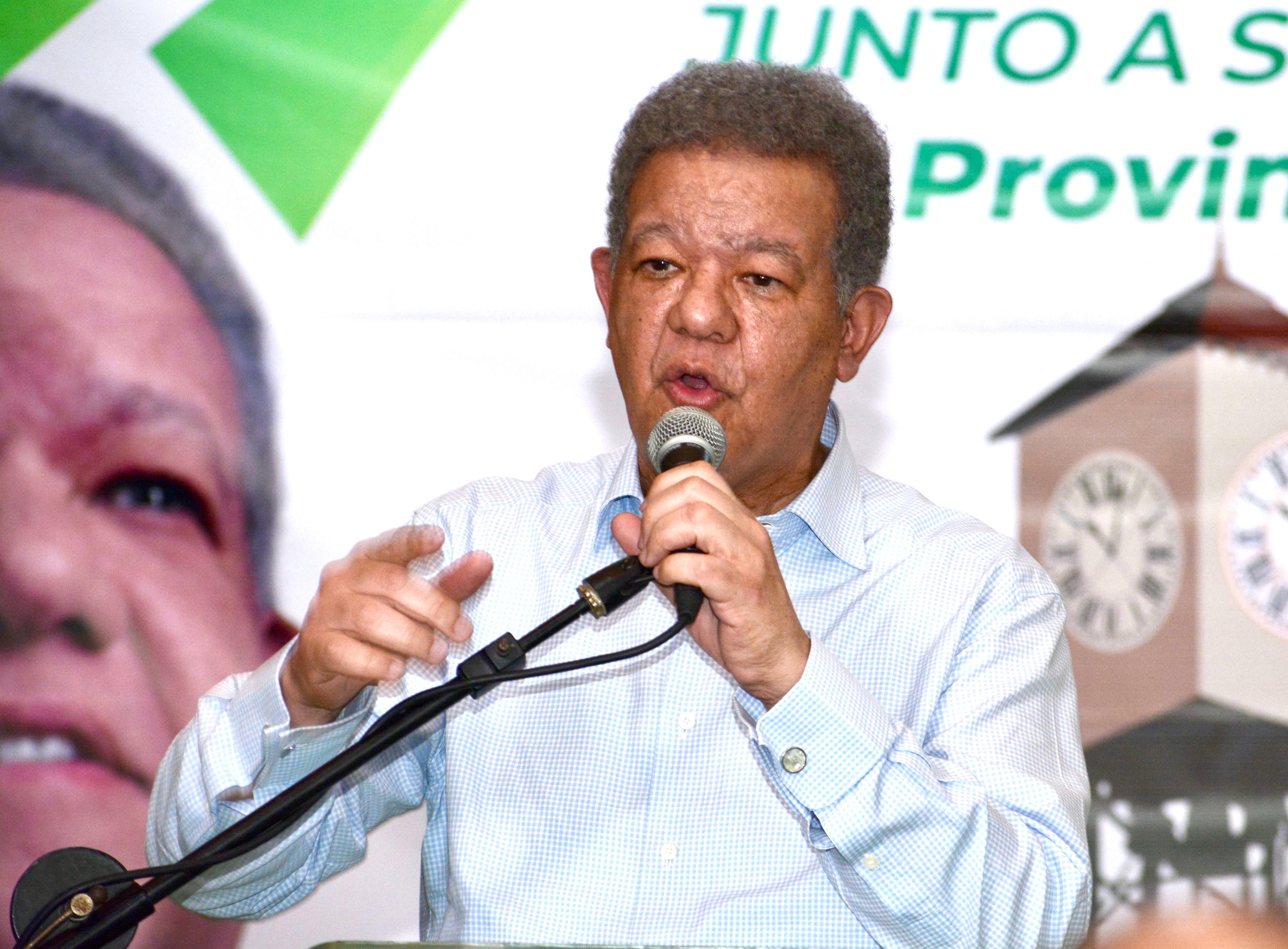 Leonel: “En un gobierno de la Fuerza del Pueblo, el tráfico de haitianos se va a terminar”