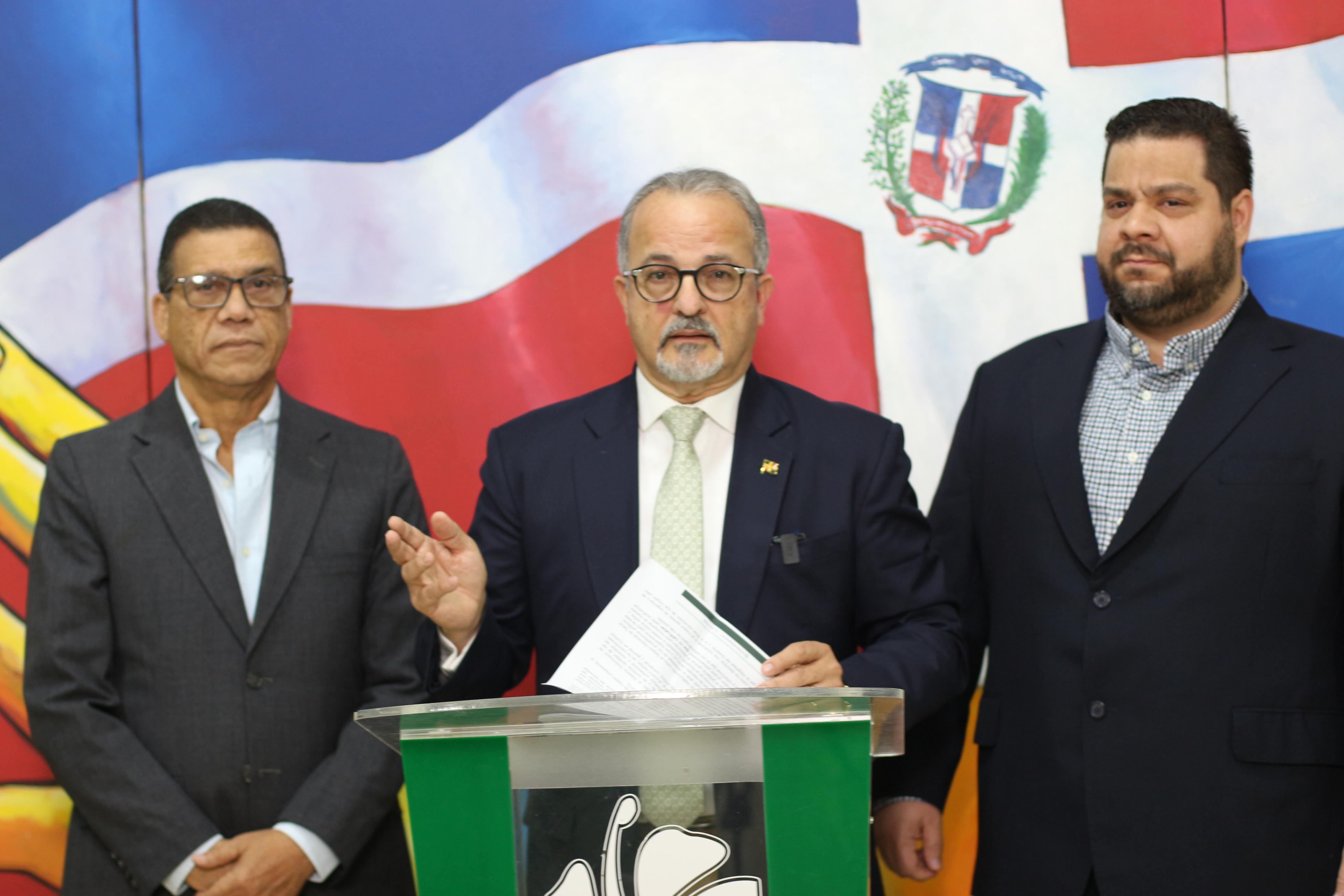 Fuerza del Pueblo: A 24 años de la Ley de Seguridad Social, el sistema se presenta lleno de luces y sombras