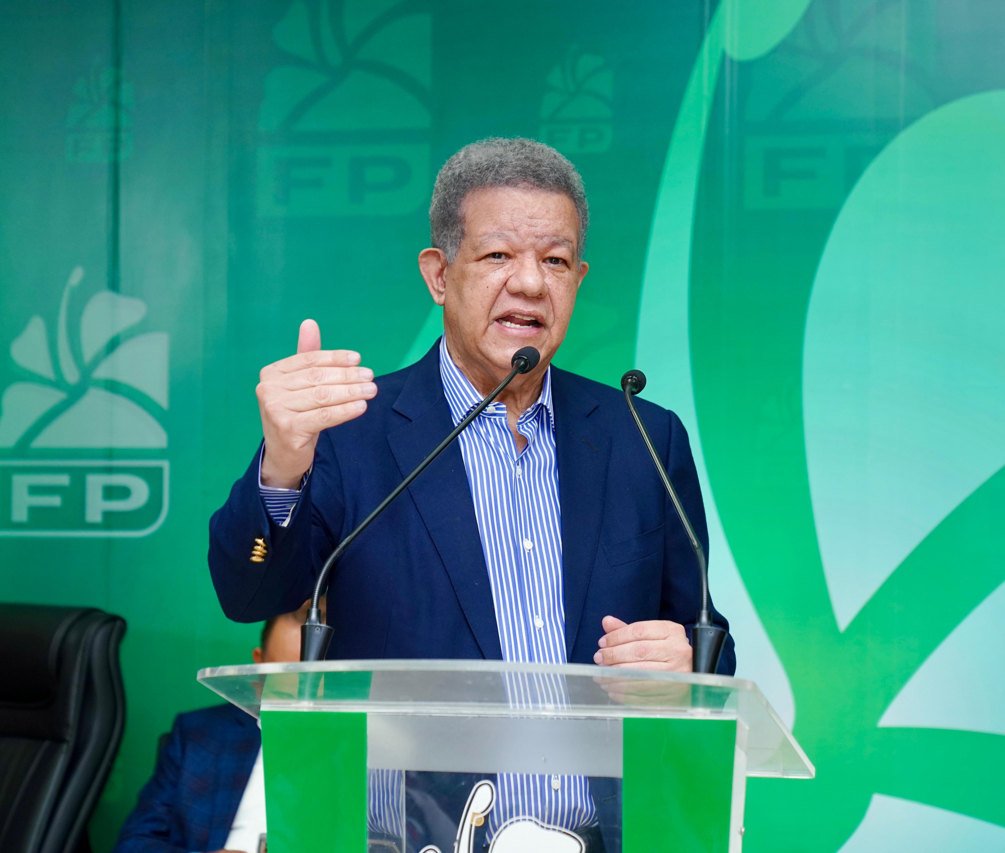 Leonel Fernández llama a reflexionar sobre el Proyecto de Ley de Libertad de Expresión y Medios Audiovisuales