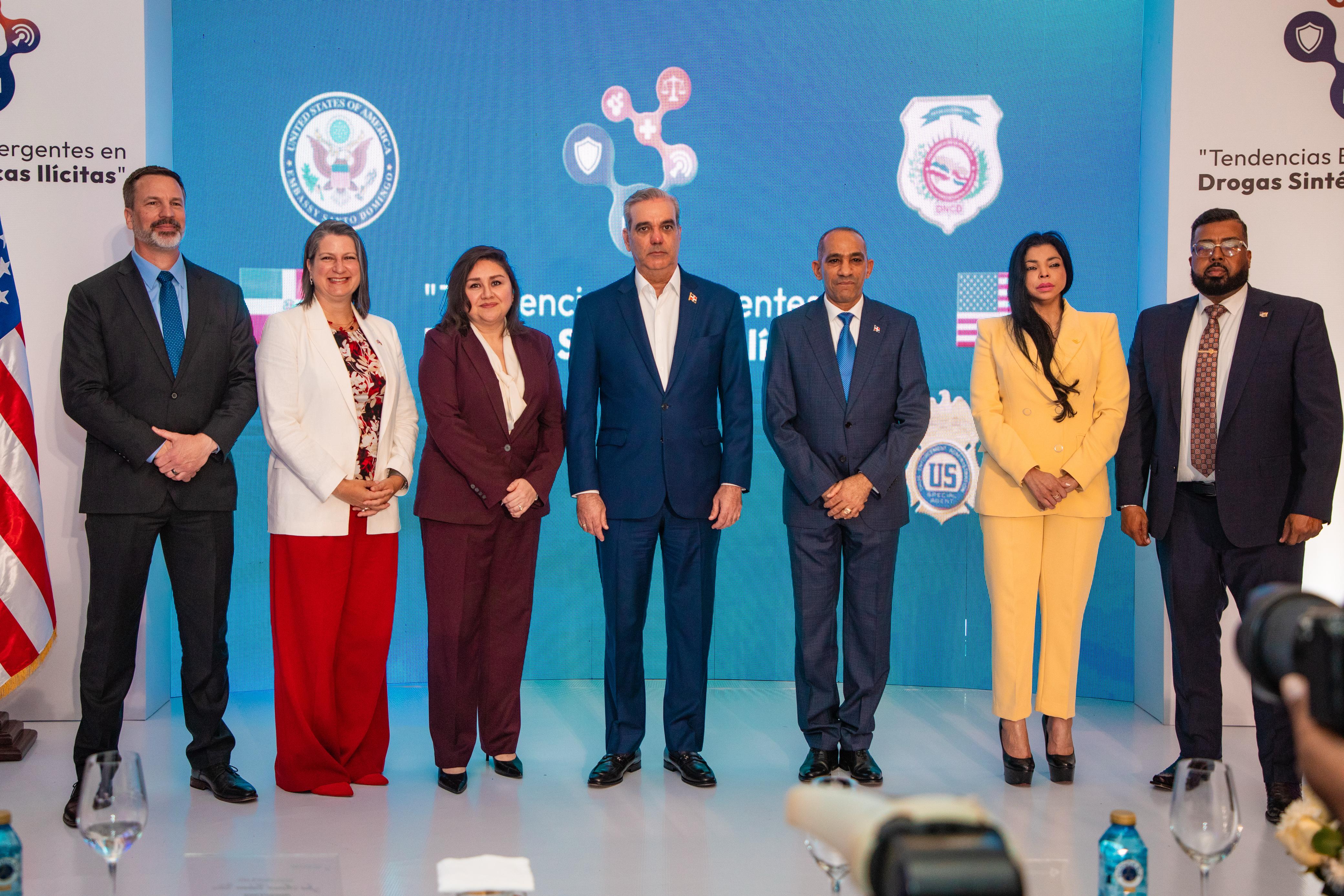 Encargada de Negocios Patricia Aguilera dice que gracias al presidente Abinader, RD ha respondido valientemente al llamado de Estados Unidos para unirse a lucha contra amenazas de drogas sintéticas