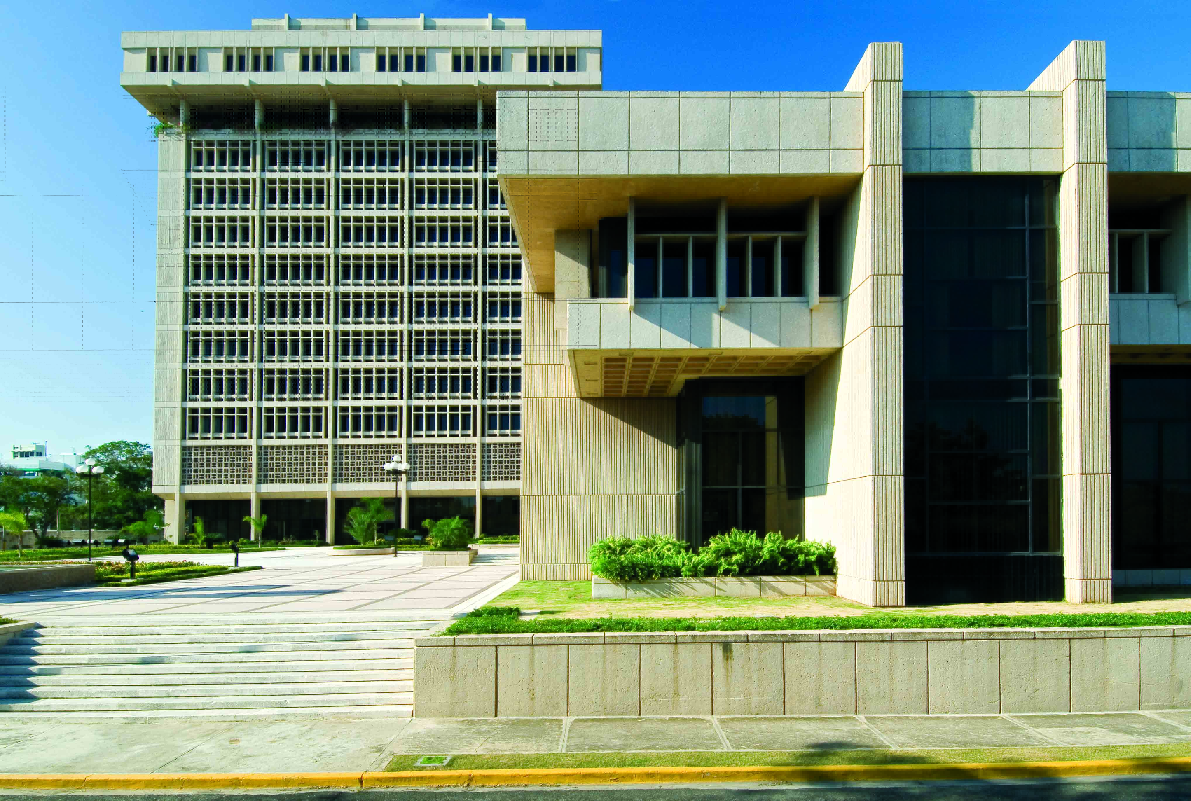 BCRD informa que los flujos de remesas durante el mes de mayo de 2025 alcanzaron los US$985.5 millones, logrando US$4,903.0 millones entre enero y mayo de 2025