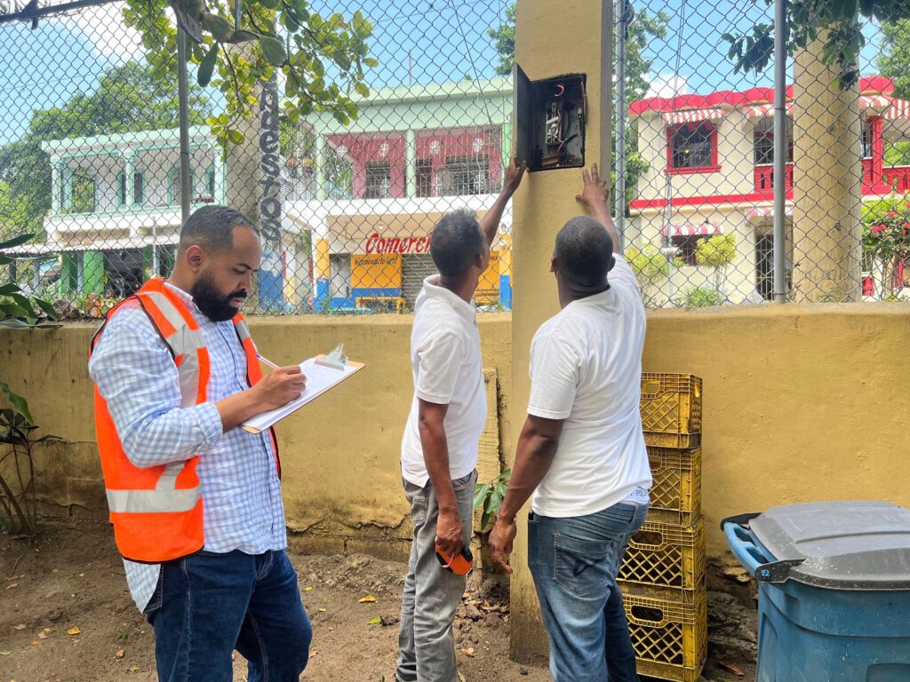 Gobierno intensifica trabajos de remozamiento y mantenimientos correctivos de escuelas para garantizar inicio exitoso del año escolar 2025-2026