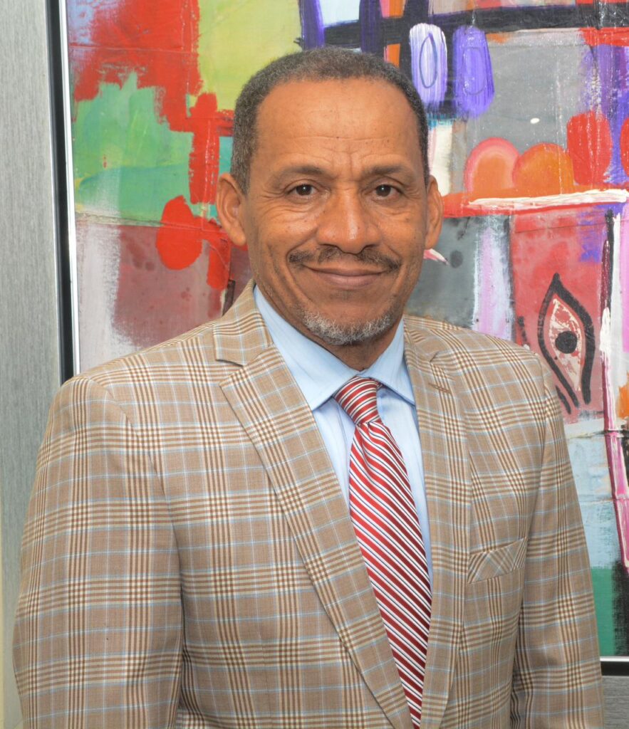 INGRATOS Y TRAICIONEROS SON PARECIDOS