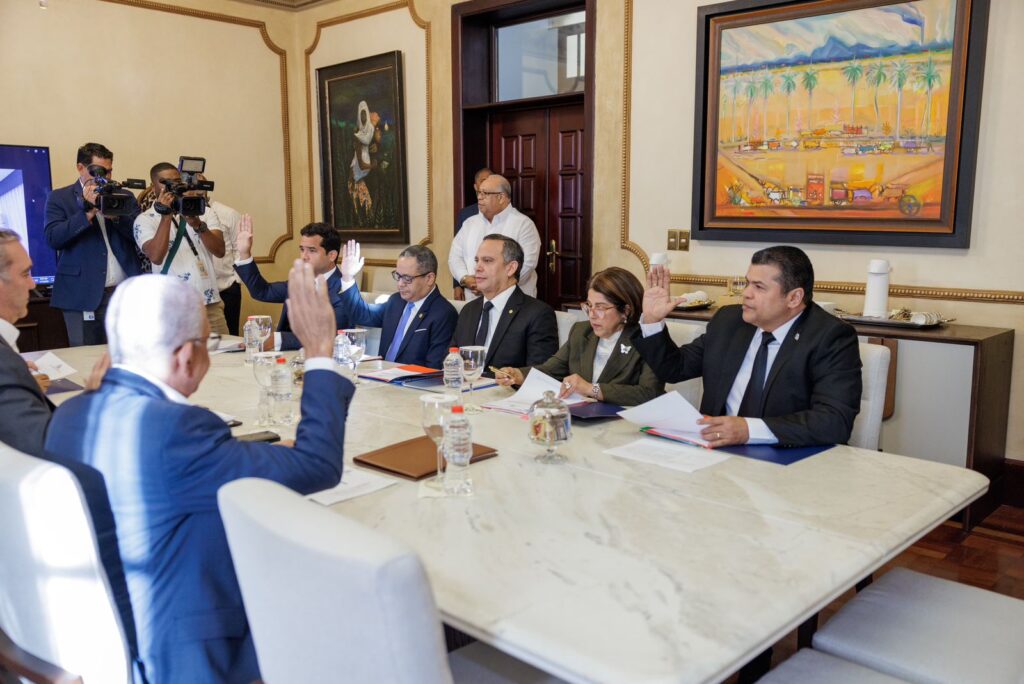 Fuerza del Pueblo afianza liderazgo opositor al asumir representación en el CNM