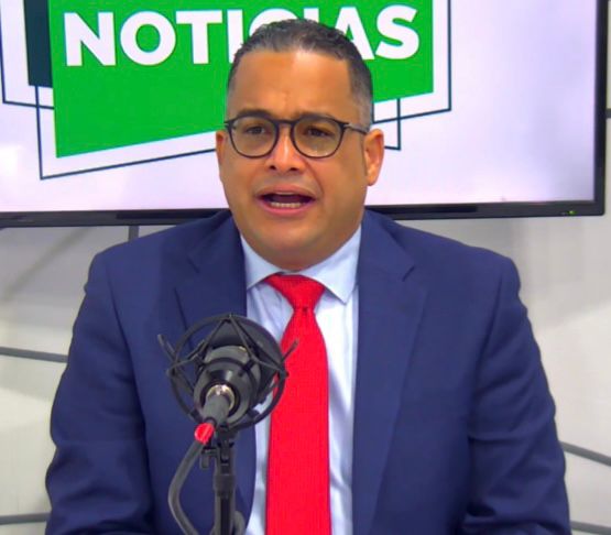 Julio Horton sale en defensa de su esposa: “Su carrera diplomática ha sido en base al mérito profesional”