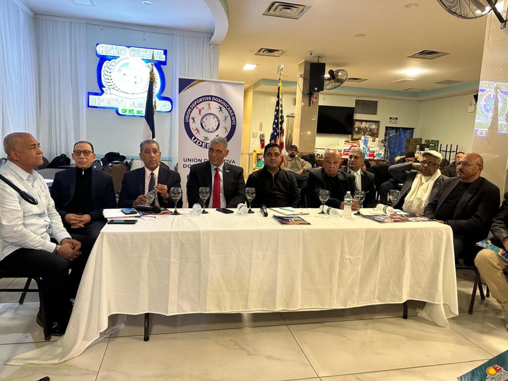 Kelvin Cruz y Jesús (Chú) Vásquez coordinan acciones con el liderazgo deportivo de Nueva York.