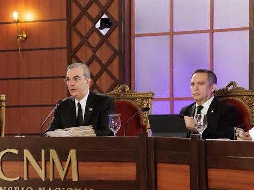 El presidente Abinader promulga la modificación de la Ley Orgánica del Consejo Nacional de la Magistratura