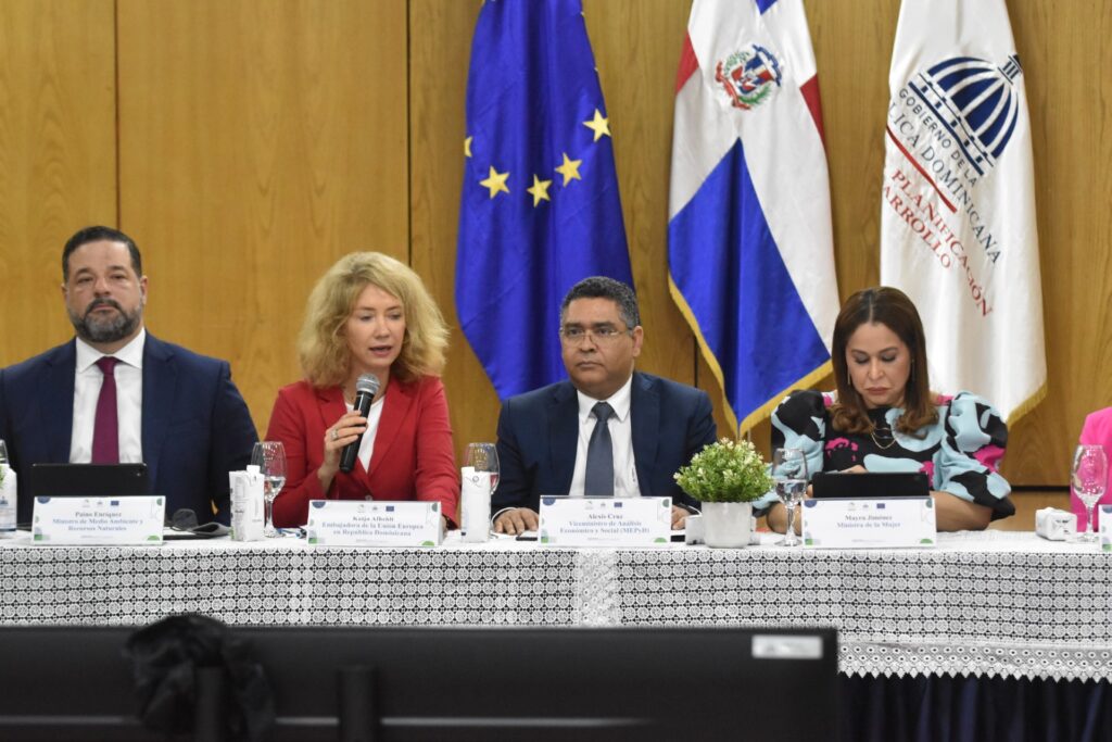 Gobierno de RD y UE pasan balance a programas de apoyo presupuestario para economía más verde y prevención de violencia de género