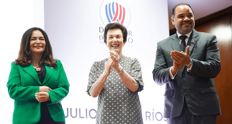 Embajadora Sonia Guzmán califica como normal repatriaciones de dominicanos desde EE.UU