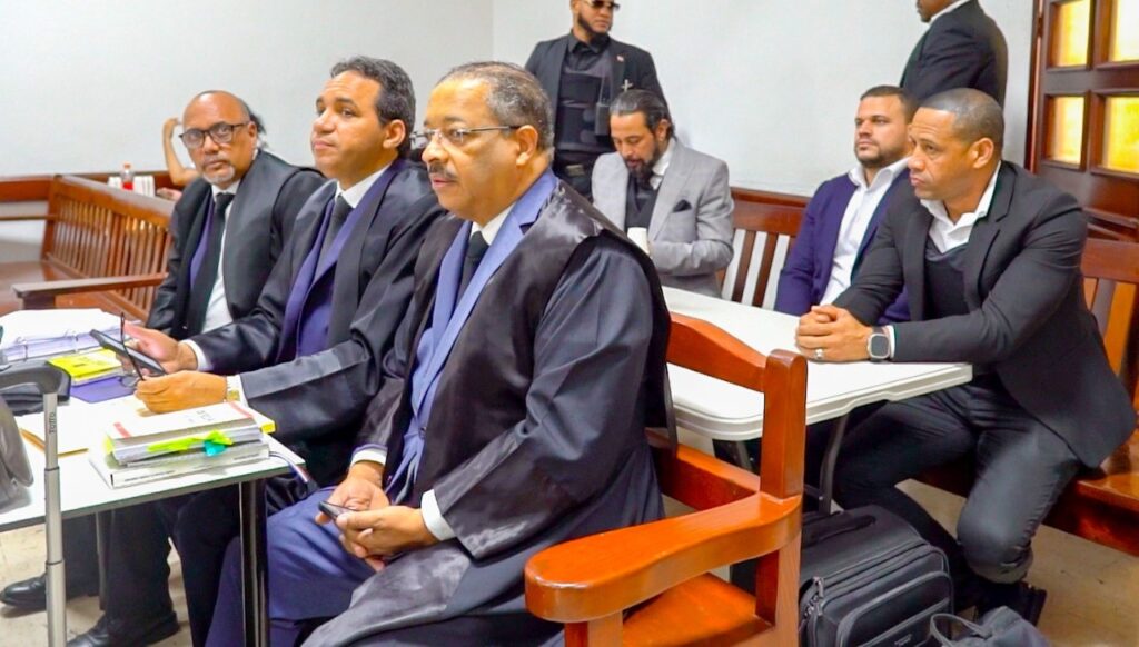 Roberto Rosario y Hotoniel Bonilla denuncian que sectores muy poderosos influyeron para enviar a prisión a Antonio Carbone