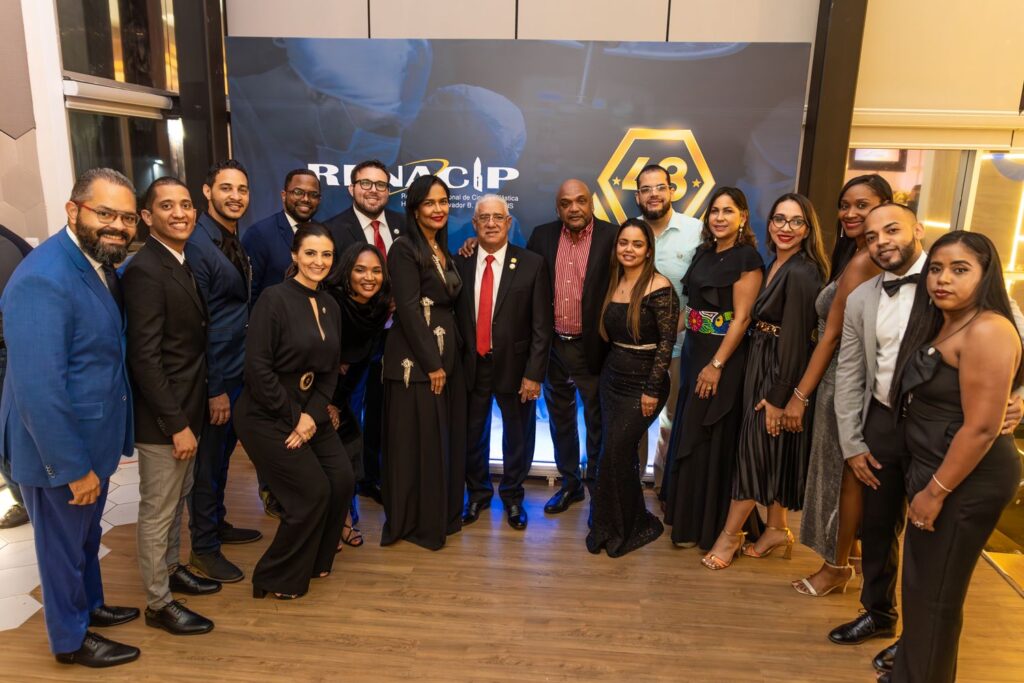 Cirugía Plástica del hospital Gautier realiza conferencia por su 48 aniversario