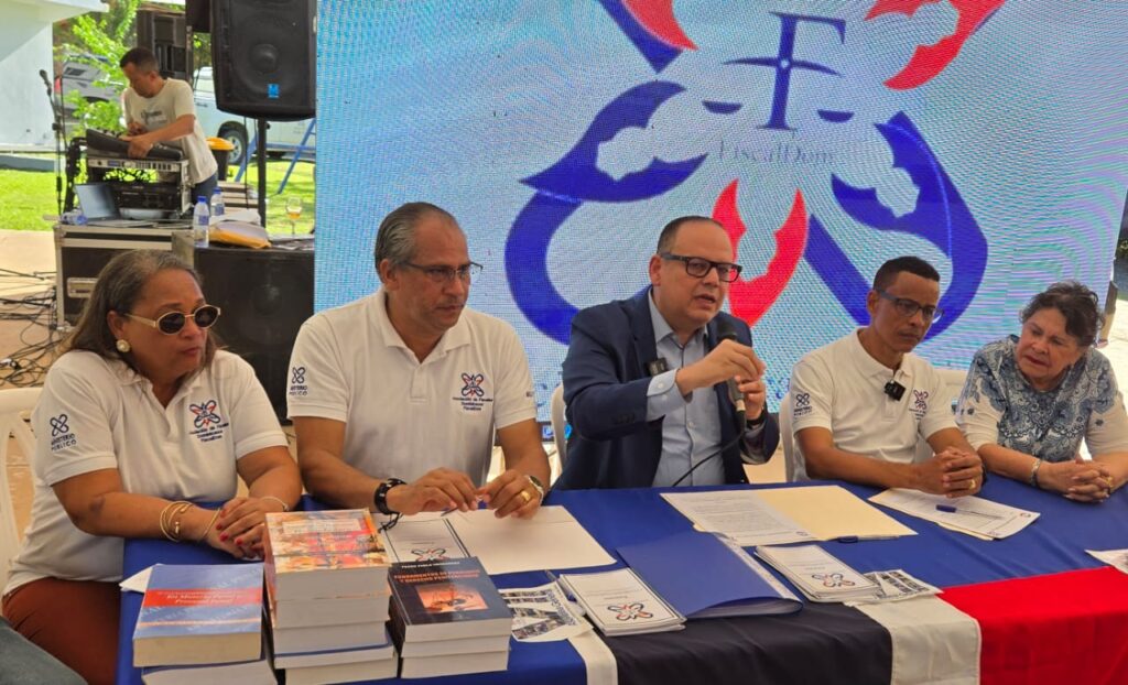 Colegio de Abogados y FISCALDOM firman acuerdo de colaboración interinstitucional